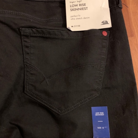 Bullhead low rise skinniest black jeans - 13 long - Picture 2 of 14